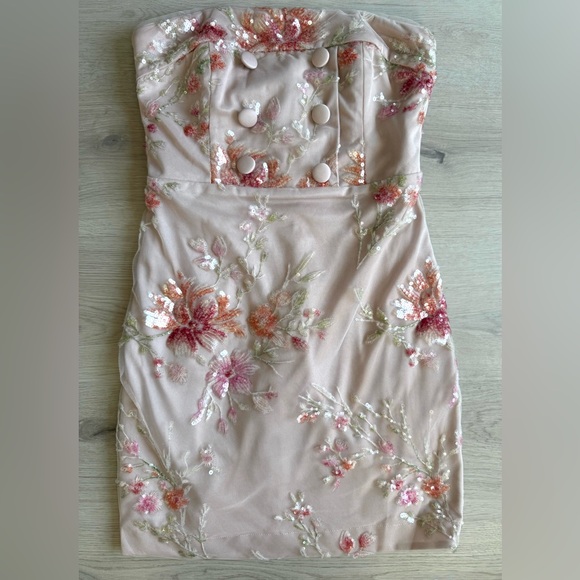 Badgley Mischka Dresses & Skirts - NWT JEWEL BADGLEY MISCHKA Coral Pink Floral Embellished Strapless Dress Size 4